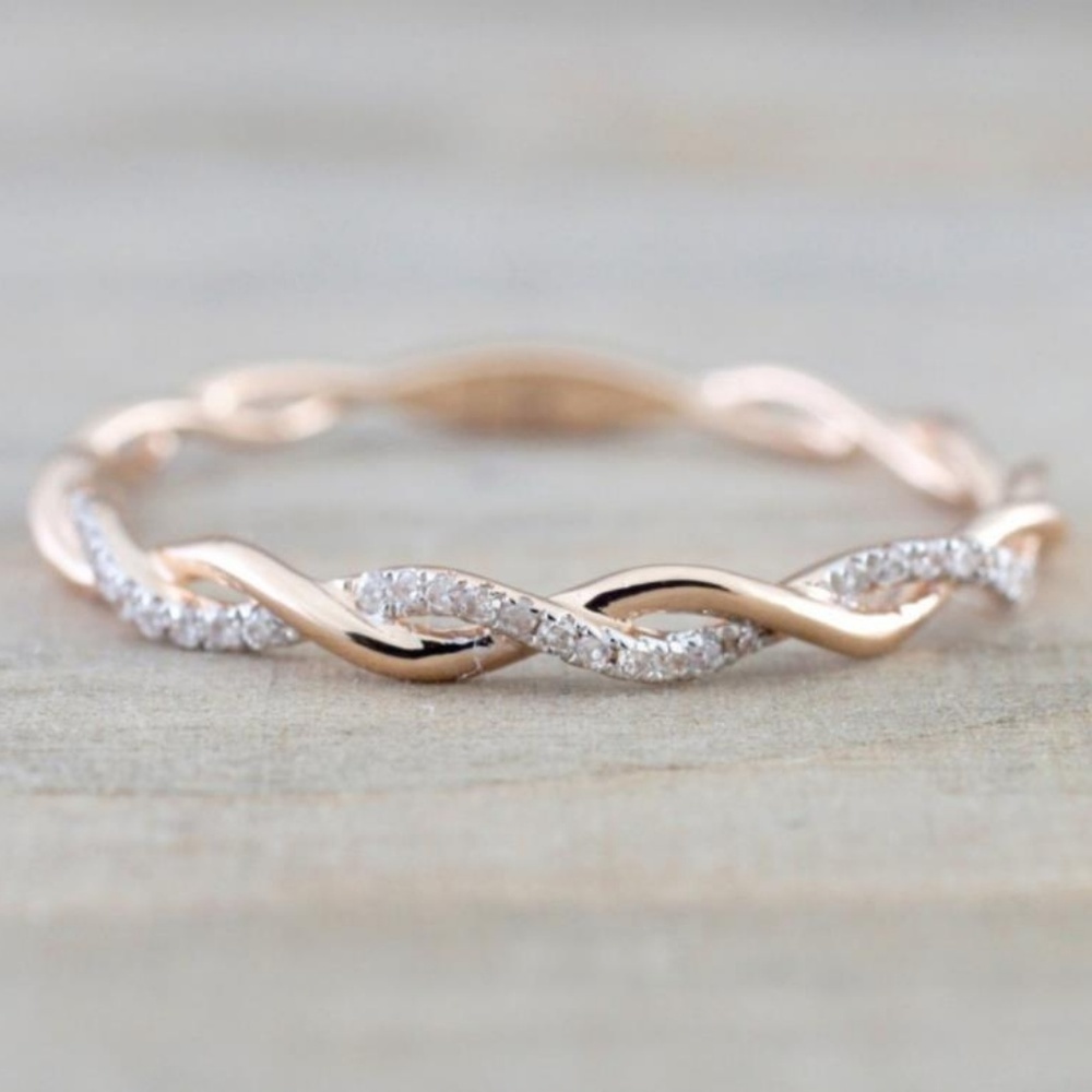 Elegant Rose Gold and Silver Twist Ring